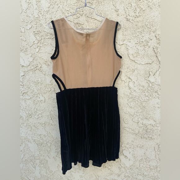 tba sheer mesh and velvet cocktail dress - Picture 3 of 3